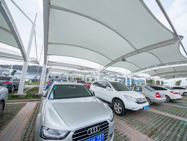 貴陽(yáng)卷煙廠(chǎng)膜結(jié)構(gòu)車(chē)棚